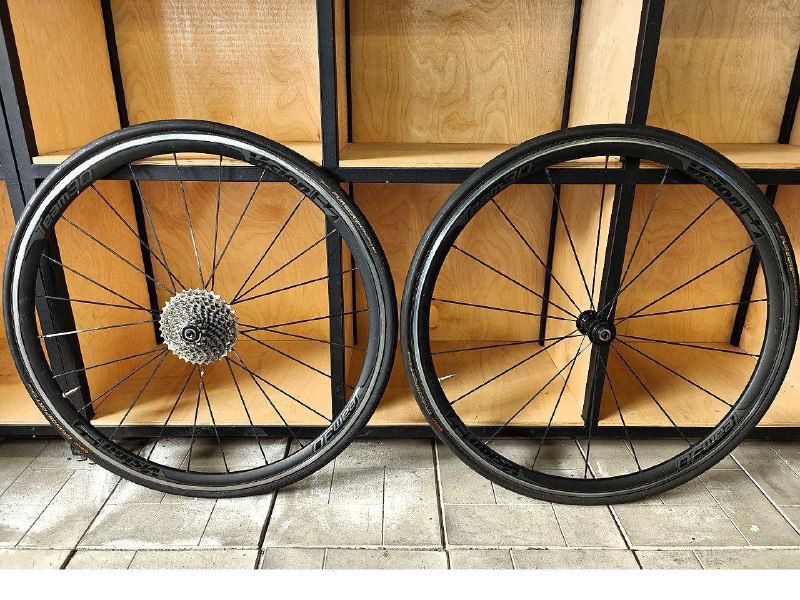 КОМПЛЕКТ ШОССЕЙНЫХ КОЛЕС VISION TEAM 30