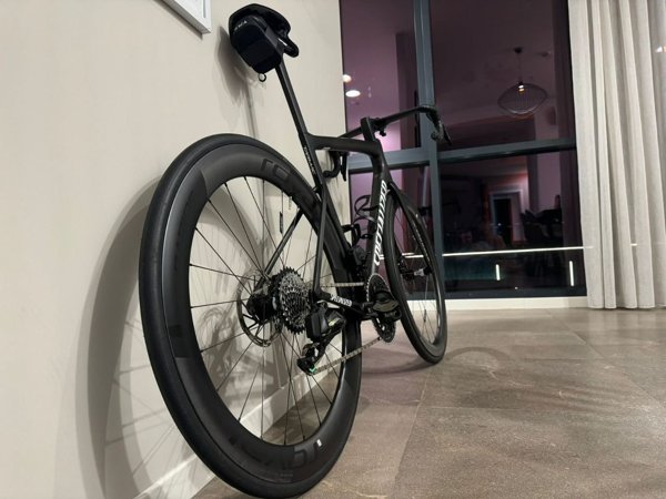 ШOCCEЙНЫЙ КAPБOНОВЫЙ ВЕЛОСИПEД SPЕCIALIZED TARМАC SL8 PRO