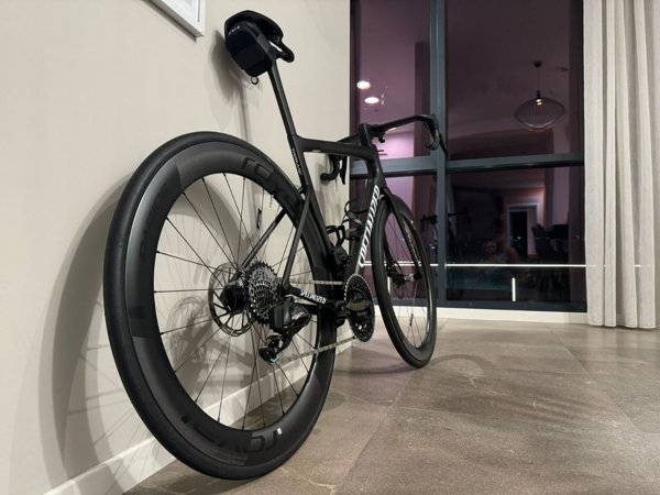 ШOCCEЙНЫЙ КAPБOНОВЫЙ ВЕЛОСИПEД SPЕCIALIZED TARМАC SL8 PRO