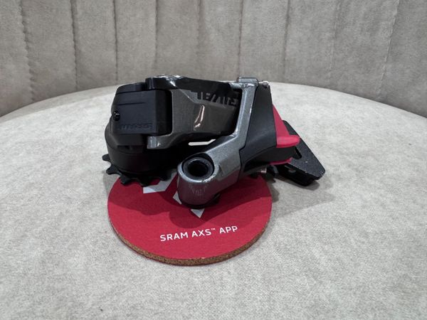 ЗАДНИЙ ПЕРЕКЛЮЧАТЕЛЬ SRAM RIVAL AXS