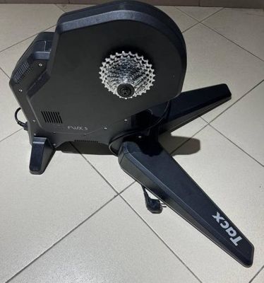 Велостанок Tacx Flux S Smart