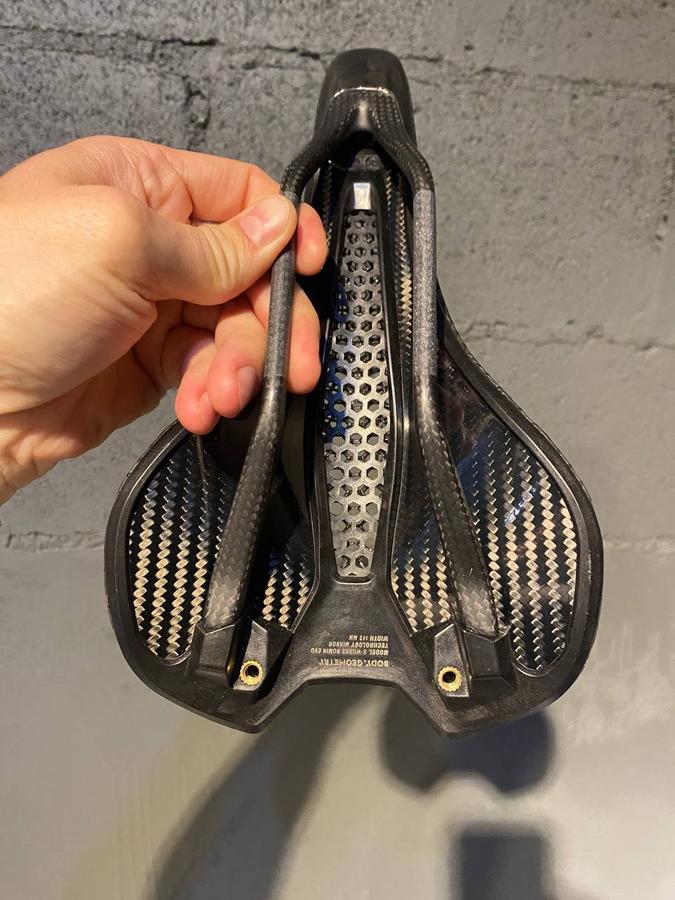 Седло S-works Romin 143