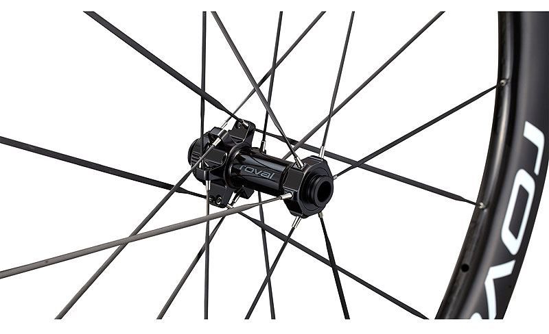 Колеса комплект 28" Roval Rapide CLX III (gloss carbon-gloss white)