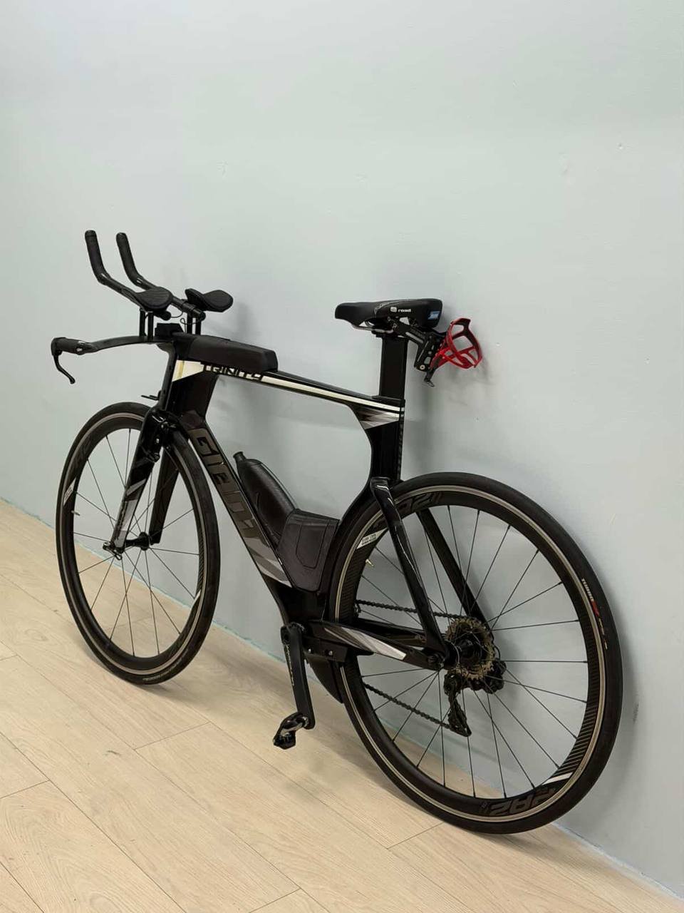 ВЕЛОСИПЕД ДЛЯ ТРИАТЛОНА GIANT TRINITY