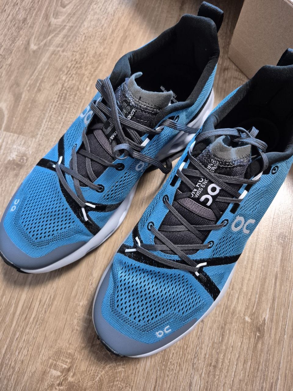 ON CLOUDSURFER TRAIL