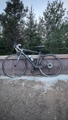 ШОССЕЙНЫЙ ВЕЛОСИПЕД GIANT CONTEND 3