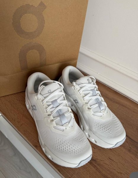 ON RUNNING CLOUD RUNNER 3